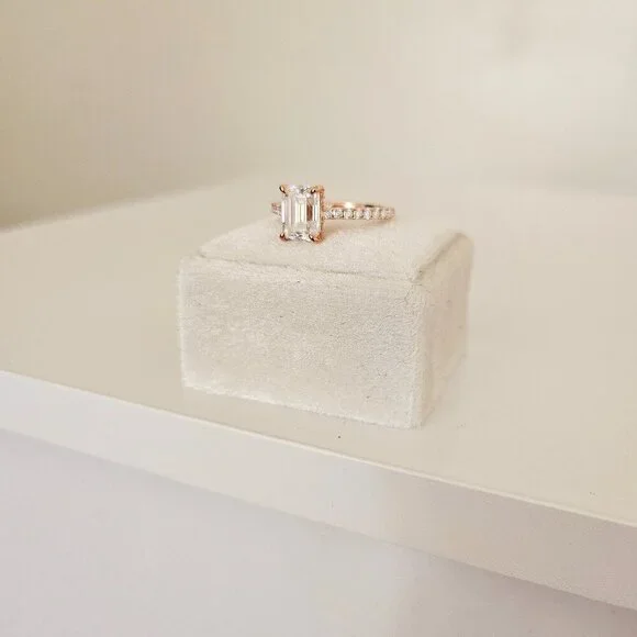 2 CT Rectangle Emerald Cut Moissanite Ring, Sterling Silver, Size 6, Rose Gold - Picture 8 of 8